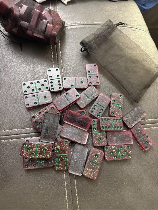 Other - Glitter Burgundy Domino Set with Green Pips